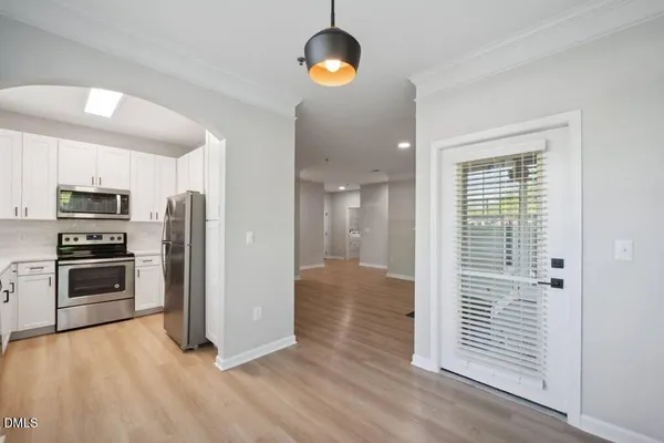 $1,847 | 100 Village Crossing Drive, Unit 2BR, Chapel Hill, NC 27517