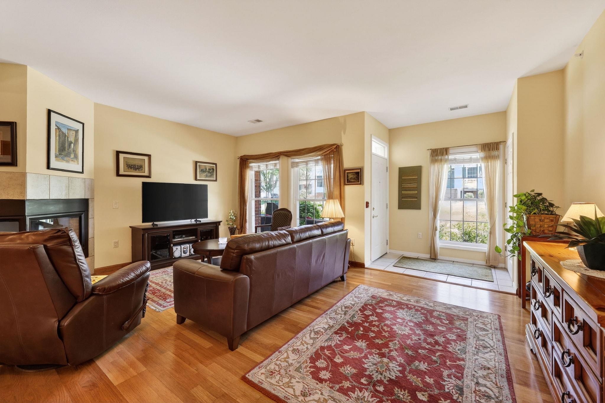 6043 Cottontail Madison, WI 53718 - Photo 3 of 56