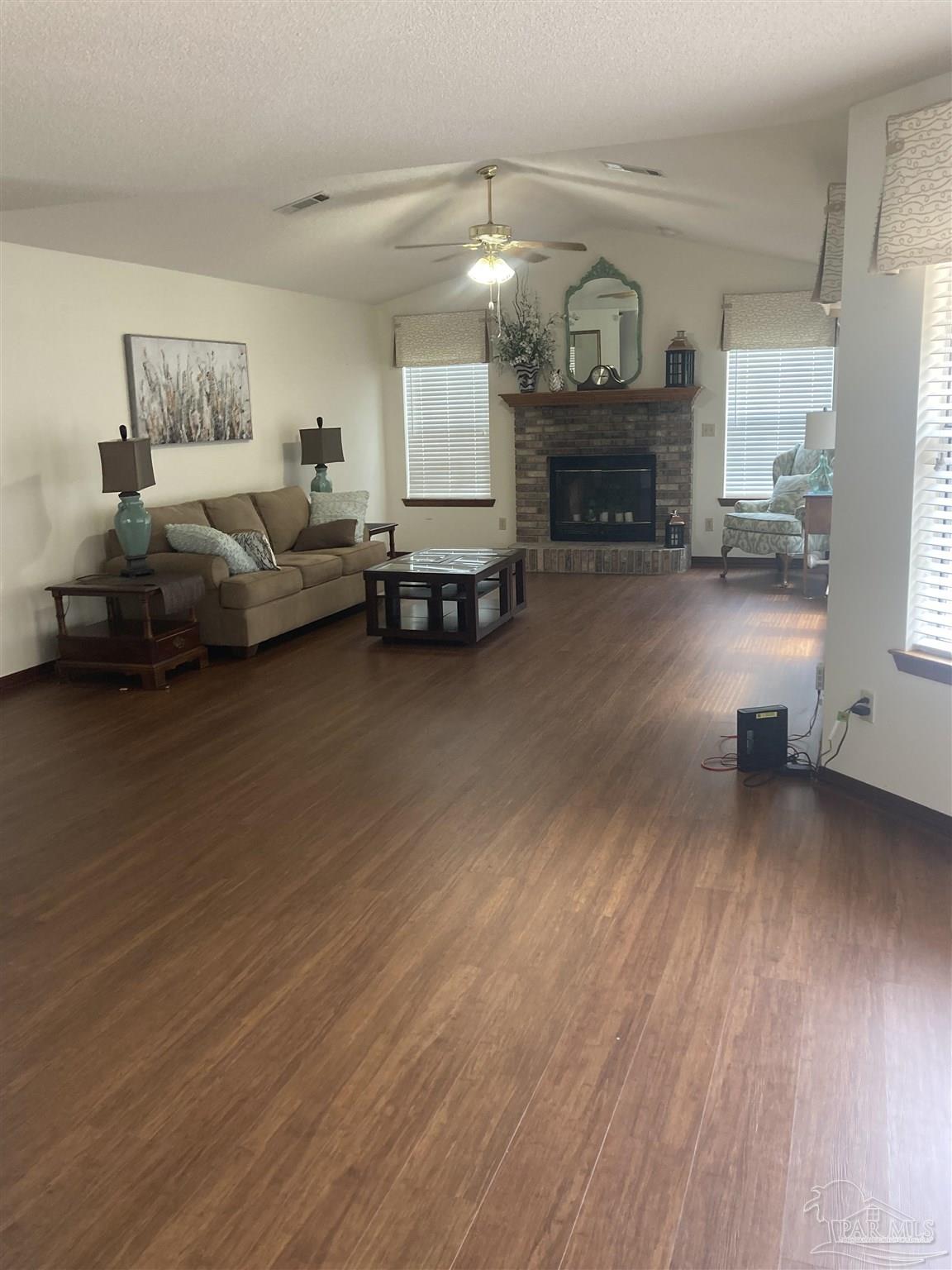 5449 Pine Barron Road Milton, FL 32570 - Photo 11 of 17 Gallery Image 11