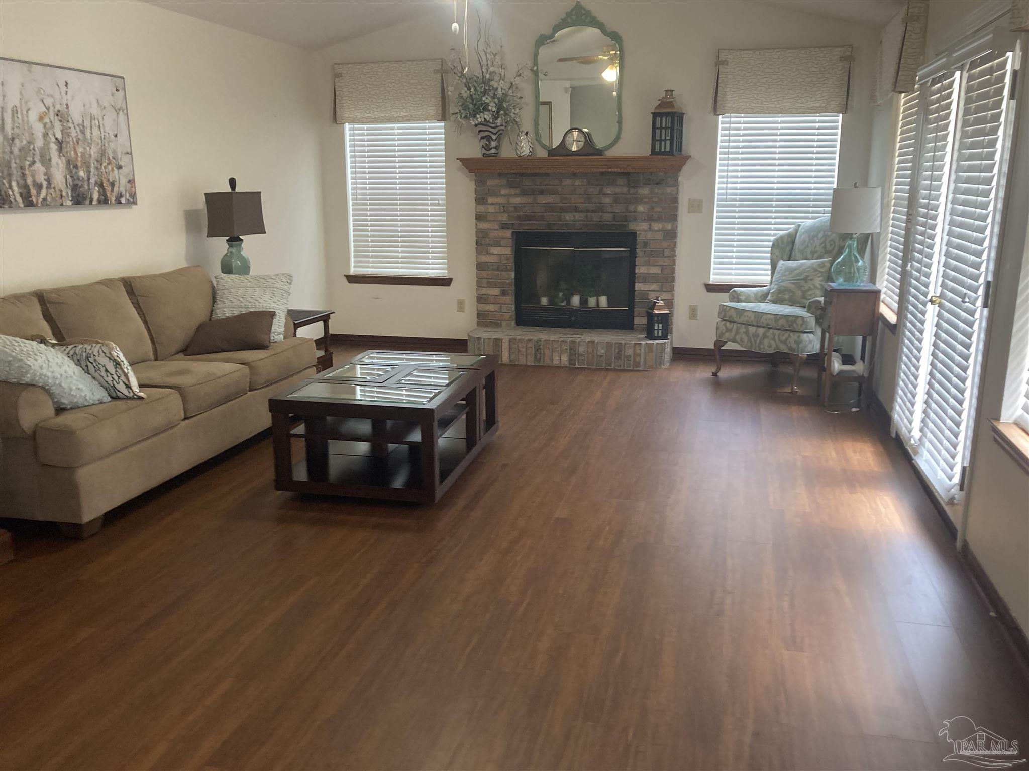 5449 Pine Barron Road Milton, FL 32570 - Photo 12 of 17 Gallery Image 12