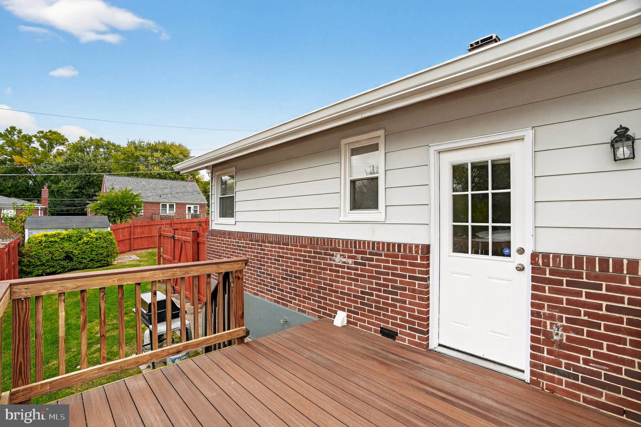 1920 Drummond Road Catonsville, MD 21228 - Photo 34 of 45 a view of a balcony with wooden floor and city view