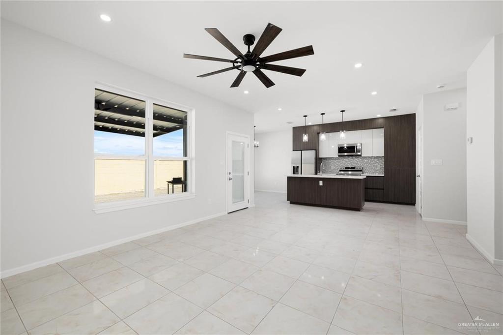 5407 North Crown Point Pharr, TX 78577 - Photo 8 of 17