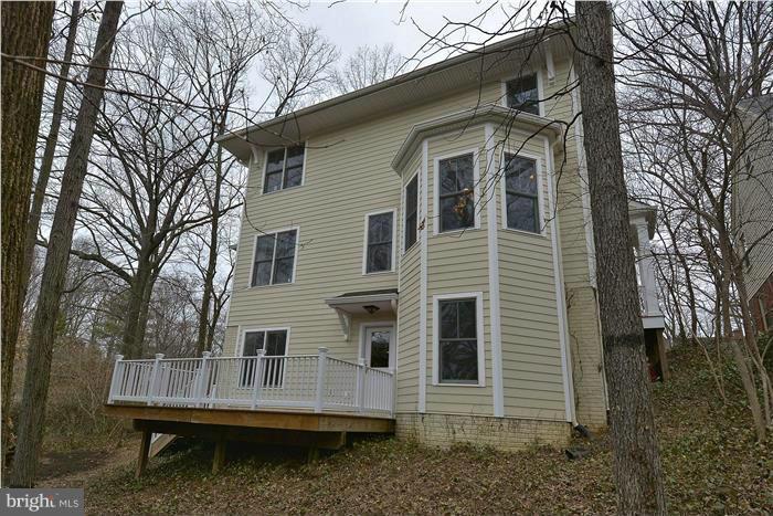 126 Hamilton Avenue Silver Spring, MD 20901 - Photo 2 of 28 Exterior (Rear)