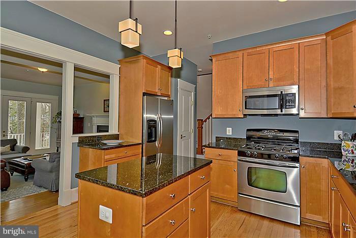 126 Hamilton Avenue Silver Spring, MD 20901 - Photo 12 of 28 Kitchen
