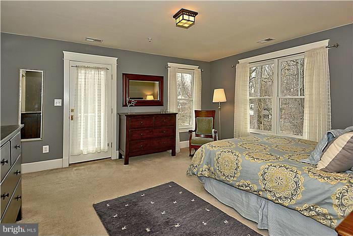 126 Hamilton Avenue Silver Spring, MD 20901 - Photo 17 of 28 Bedroom (Master)