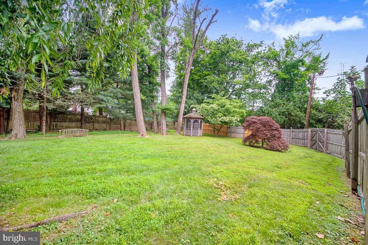 261 Upper Ferry Road Ewing, NJ 08628 - Photo 28 of 30 Gallery Image 28