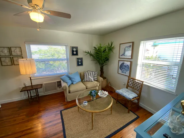 $2,000 | 717 2nd Avenue South, Unit 7, Lake Worth Beach, FL 33460