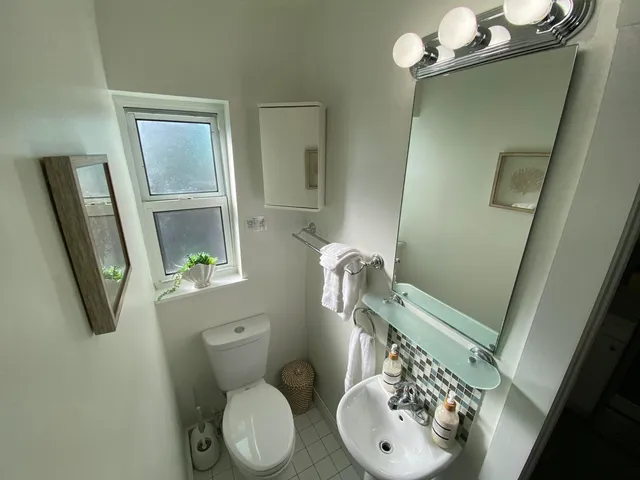 $2,000 | 717 2nd Avenue South, Unit 7, Lake Worth Beach, FL 33460