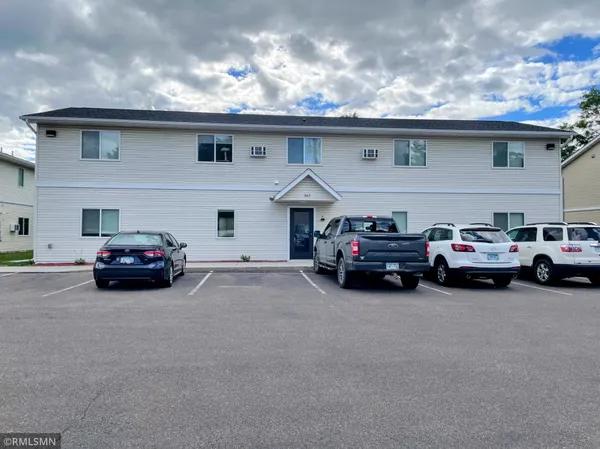 $1,270 | 365 2nd Street Southeast, Unit 2, Pine City, MN 55063