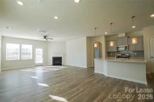 $3,100 | 1406 Caracara Court, Belmont, NC 28012