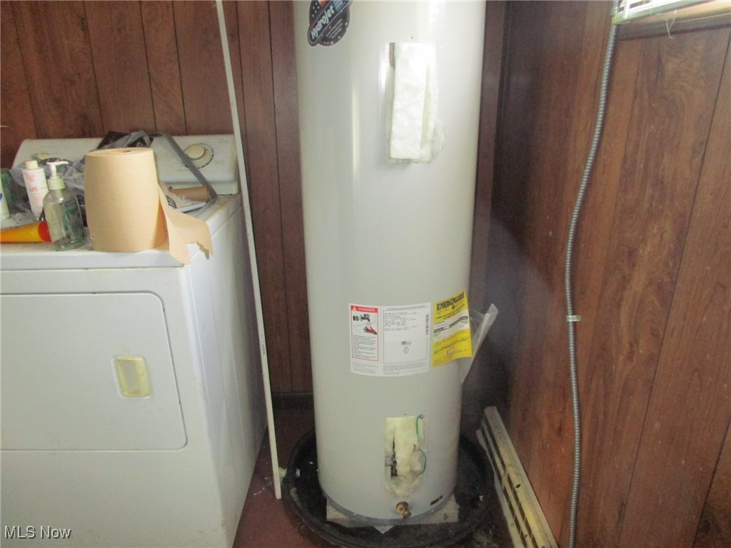 4267 Austin Road Geneva, OH 44041 - Photo 11 of 42 Laundry