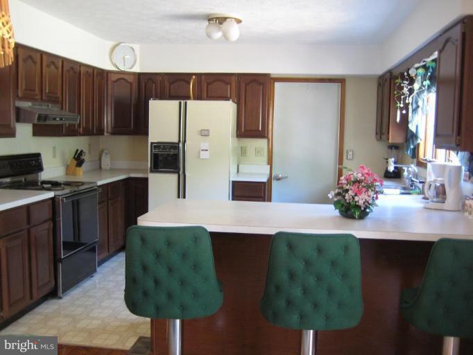 611 Rock Spring Road Bel Air, MD 21014 - Photo 2 of 12 Kitchen