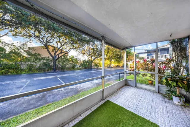 a view of outdoor space