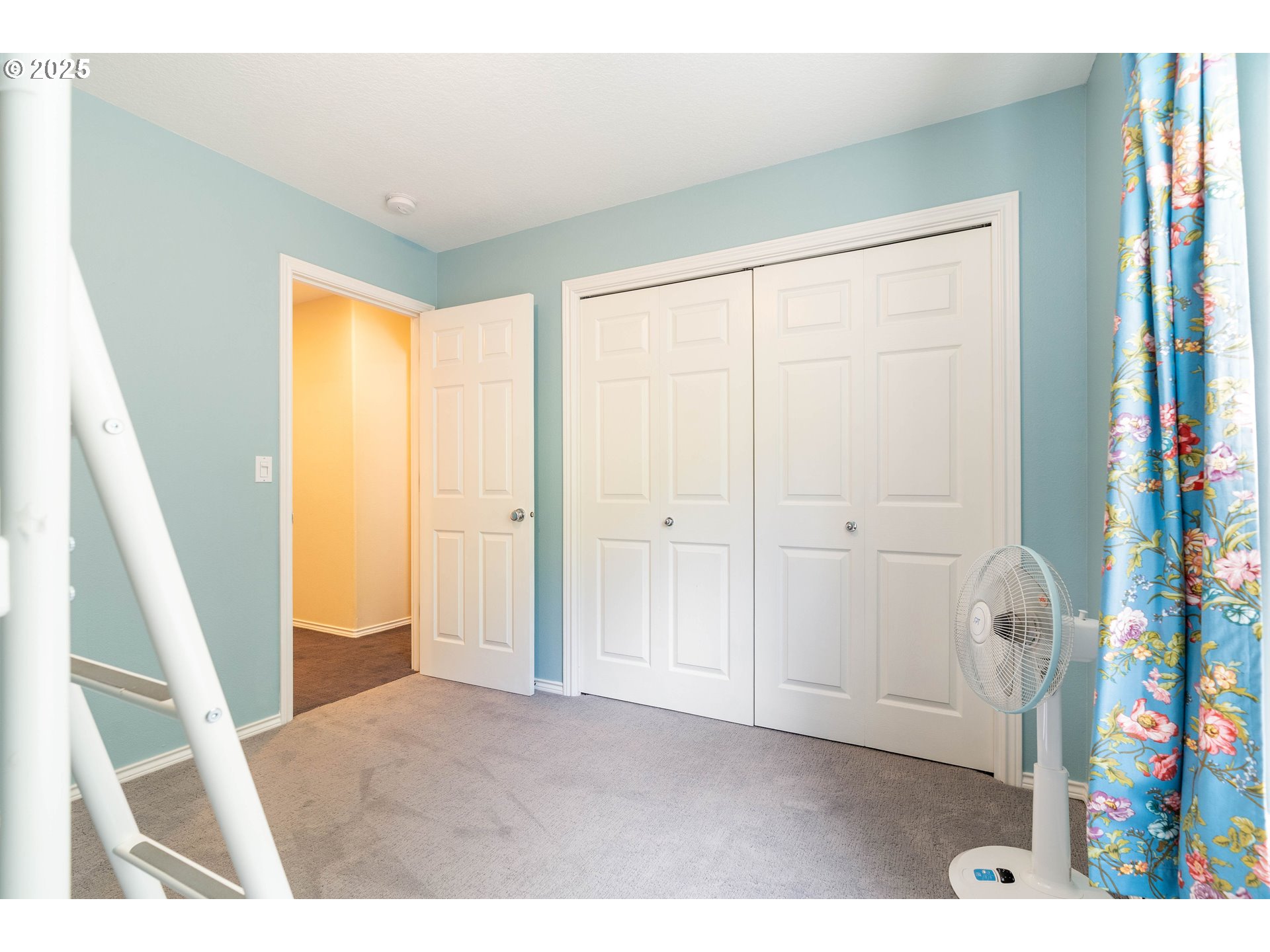 4014 Southwest 96th Avenue Portland, OR 97225 - Photo 28 of 48 a view of an entryway with a floor to ceiling window