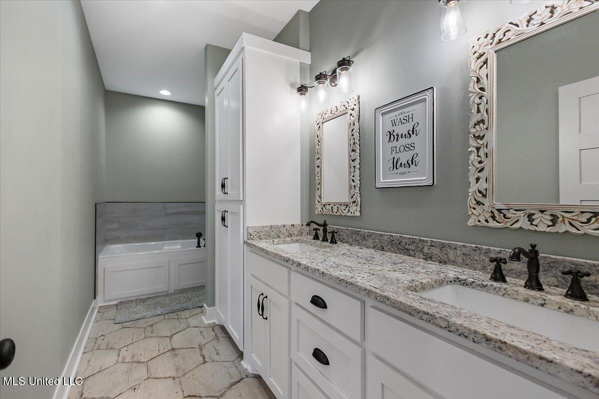 1254 Wade Patrick Road Brandon, MS 39042 - Photo 29 of 66 29-3HTP5739