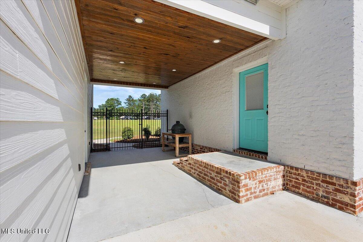 1254 Wade Patrick Road Brandon, MS 39042 - Photo 38 of 66 38-3HTP5767