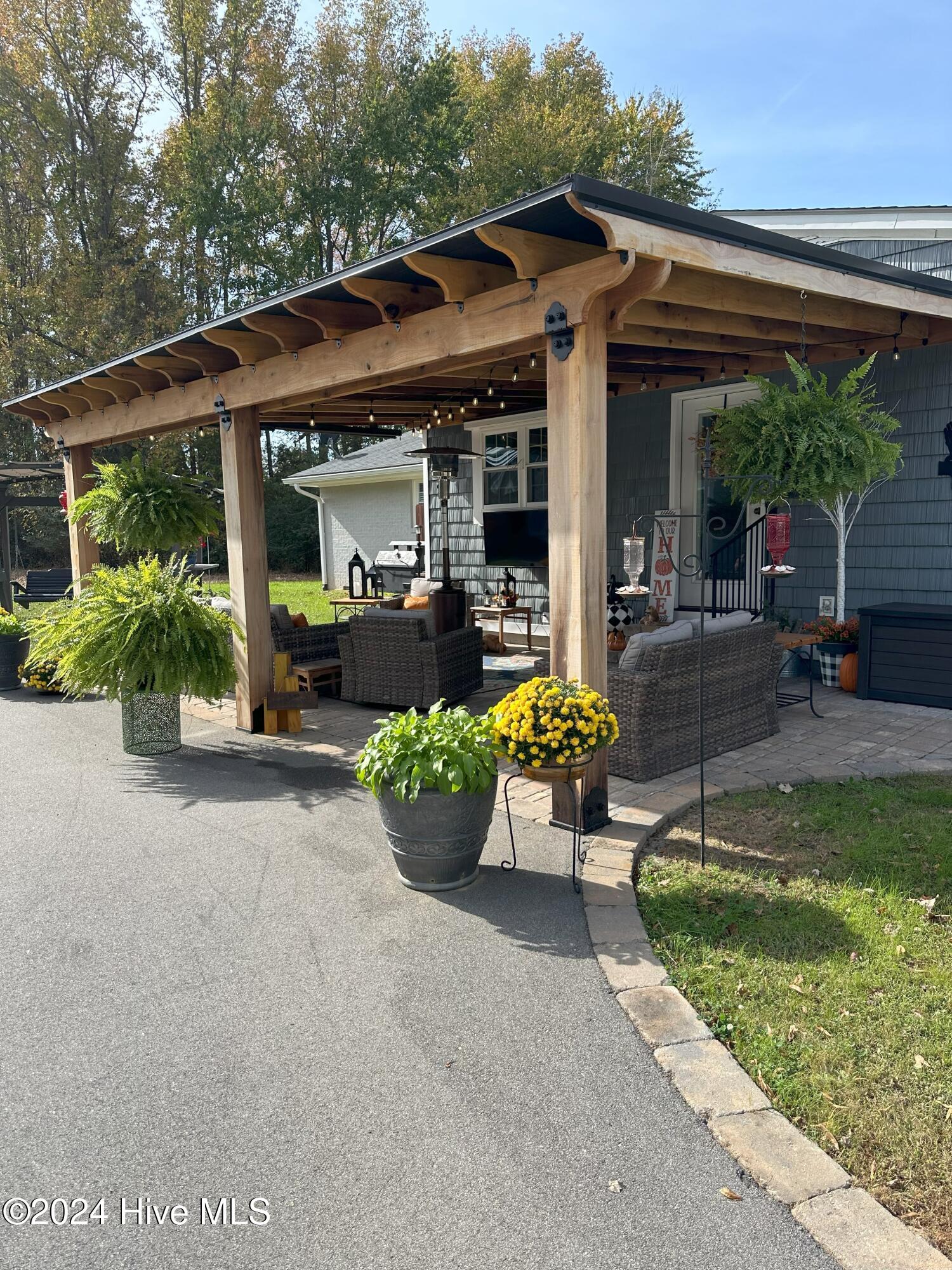 2325 South Halifax Road Rocky Mount, NC 27803 - Photo 2 of 40 rear patio