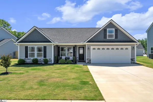 $285,000 | 1732 Roxanne Sue Drive, Lyman, SC 29365
