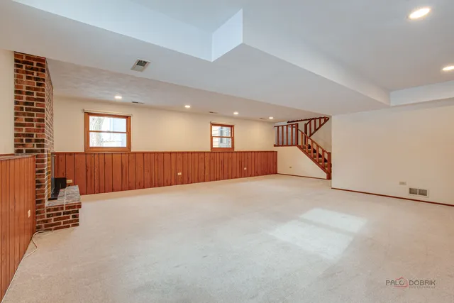 $409,900 | 4481 Country Trail, Gurnee, IL 60031