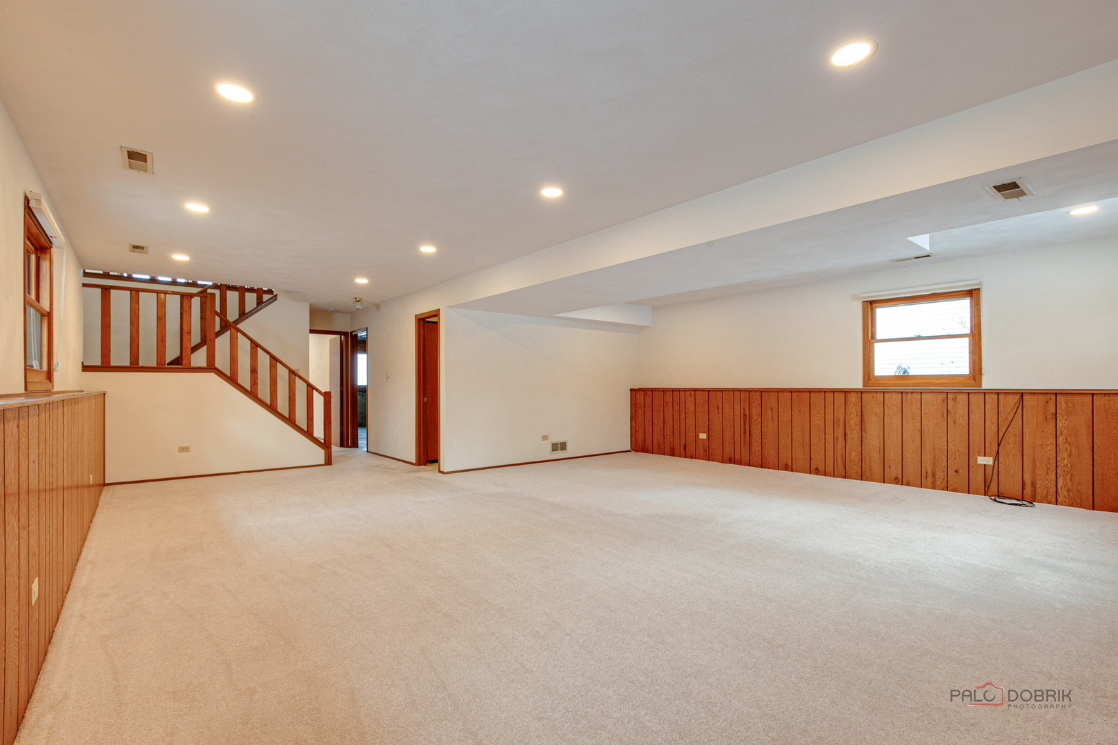 4481 Country Trail Gurnee, IL 60031 - Photo 32 of 42 an empty room with windows & cabinet