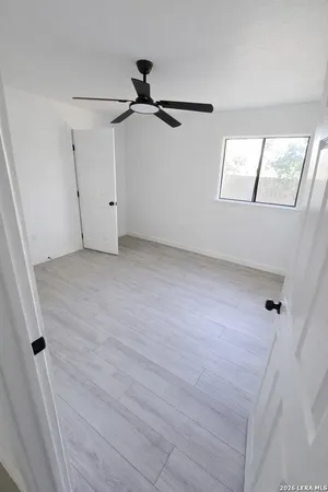 $1,975 | 507 West 5th Street, Converse, TX 78109