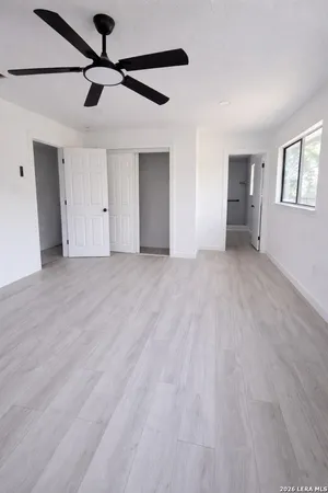 $1,975 | 507 West 5th Street, Converse, TX 78109