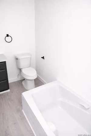 $1,975 | 507 West 5th Street, Converse, TX 78109