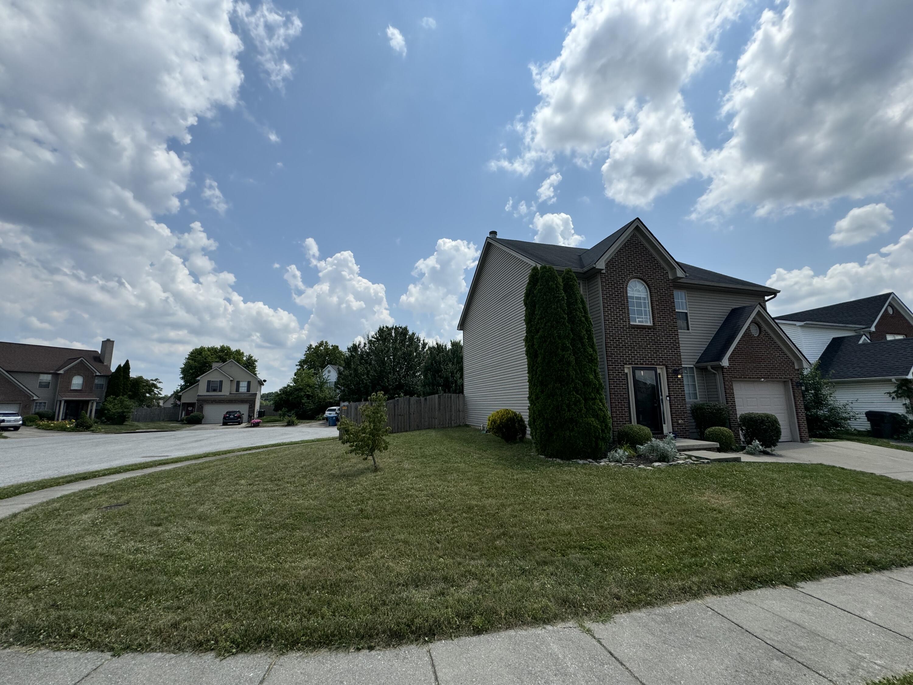 108 Victor Place Georgetown, KY 40324 - Photo 2 of 20 IMG_6807