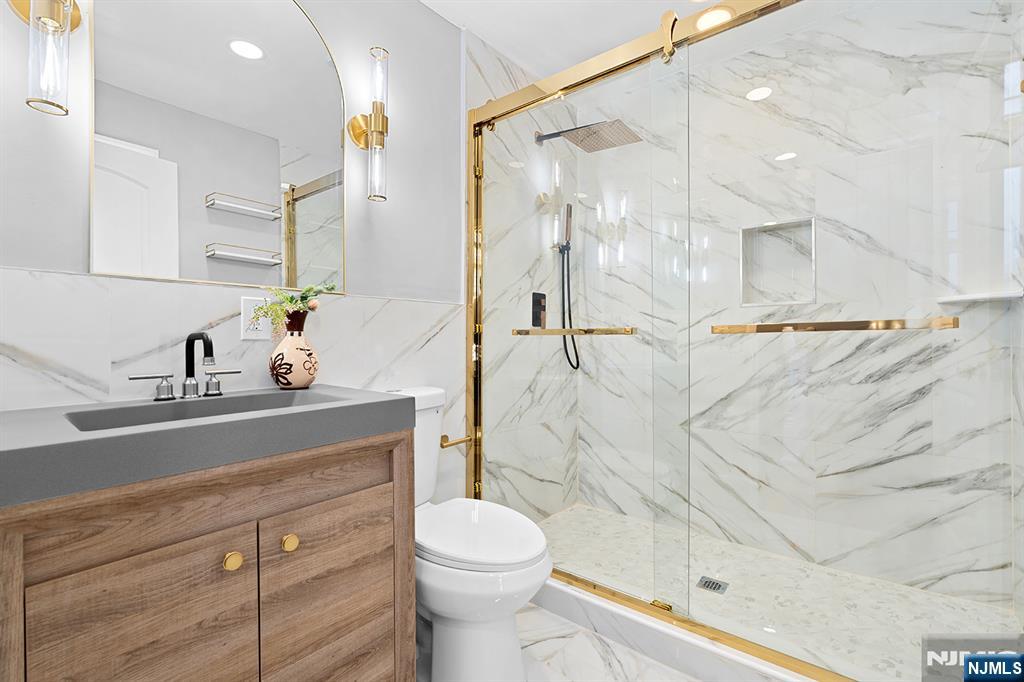 7 South Valley Road West Orange, NJ 07052 - Photo 4 of 22 Gallery Image 4
