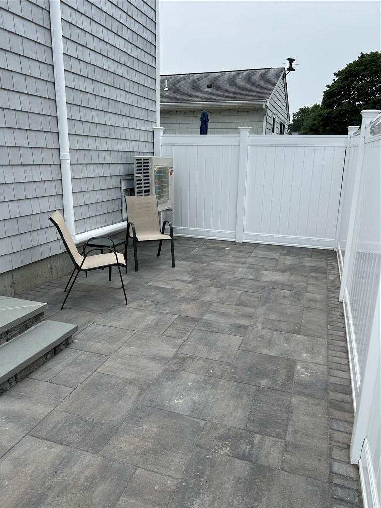 21 Murphy Circle, Unit B Middletown, RI 02842 - Photo 18 of 18 Gallery Image 18