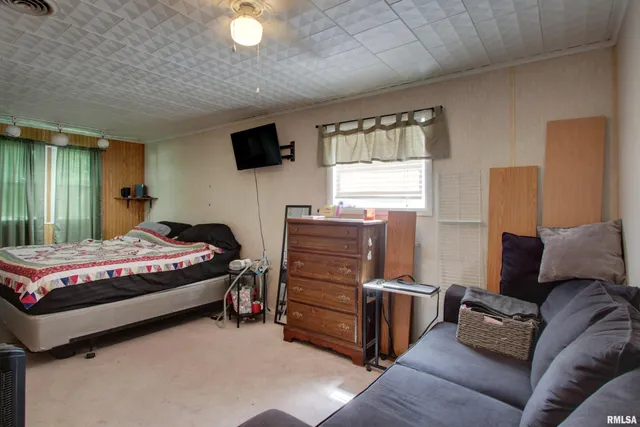 $165,000 | 1210 Shady Acres Lane, Quincy, IL 62305