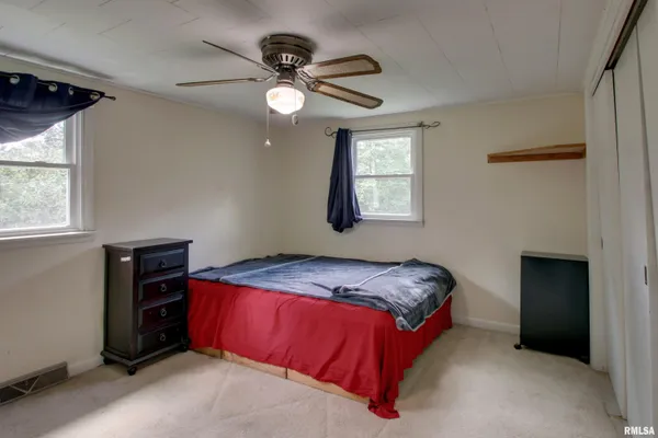 $145,500 | 1210 Shady Acres Lane, Quincy, IL 62305