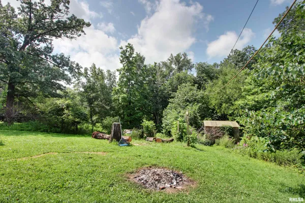 $145,500 | 1210 Shady Acres Lane, Quincy, IL 62305