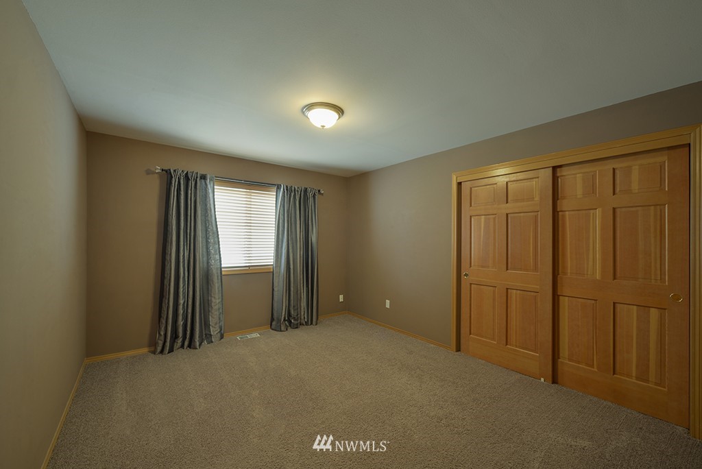 3507 Northeast 23rd Court Renton, WA 98056 - Photo 13 of 25 Gallery Image 13