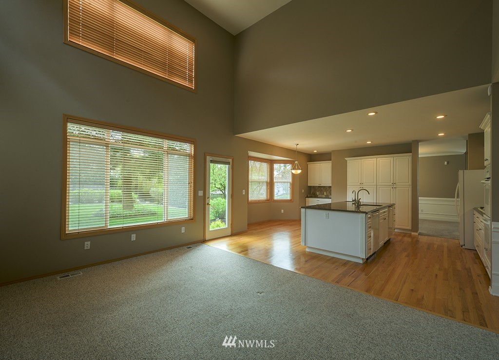 3507 Northeast 23rd Court Renton, WA 98056 - Photo 5 of 25 Gallery Image 5