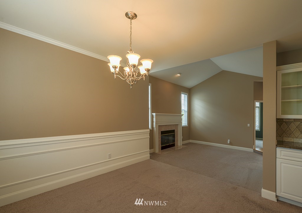 3507 Northeast 23rd Court Renton, WA 98056 - Photo 9 of 25 Gallery Image 9