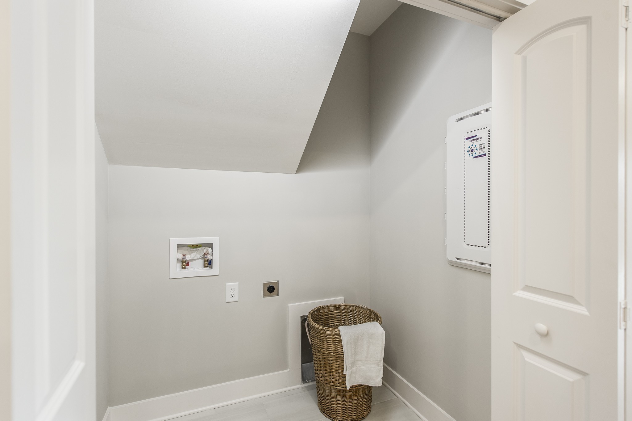 1144 Lock 4 Road, Unit B5 Gallatin, TN 37066 - Photo 13 of 24 Right off the kitchen is this very spacious laundry room!