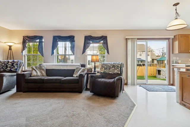 $385,000 | 4535 Heron Drive, Lake In The Hills, IL 60156