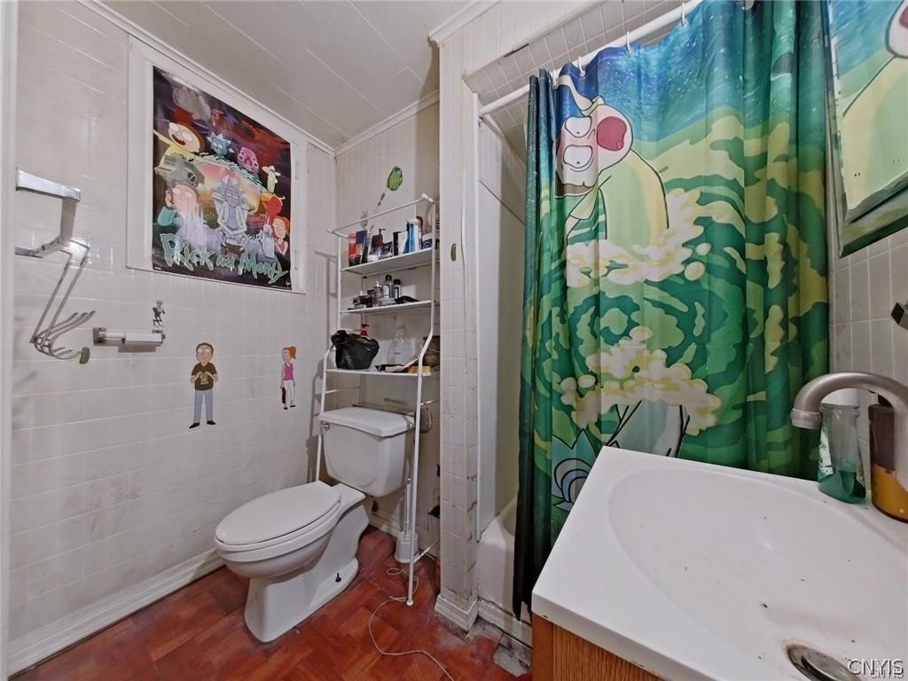 418 Bacon Street Utica, NY 13501 - Photo 38 of 48