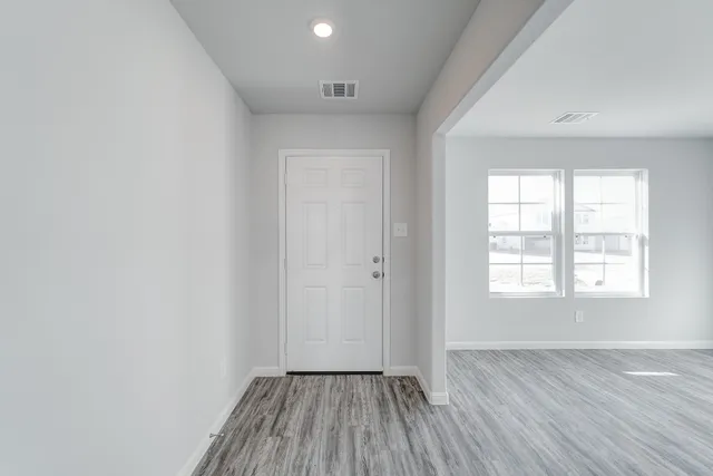 $284,990 | 1040 Greenspointe Avenue, La Grange, TX 78945