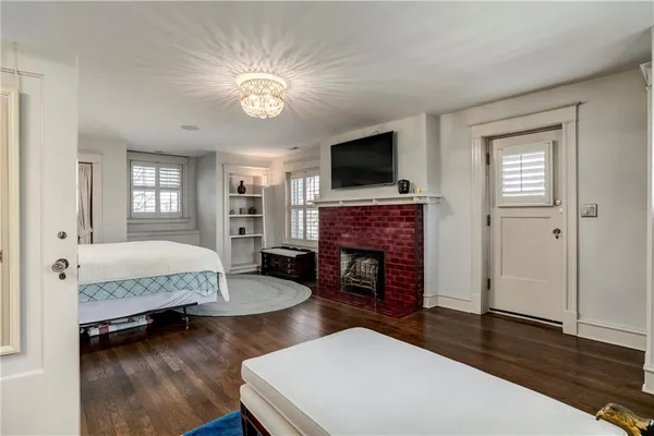 $810,000 | 3820 Campbell Street, Kansas City, MO 64109