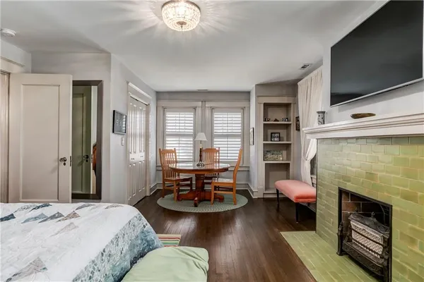 $810,000 | 3820 Campbell Street, Kansas City, MO 64109