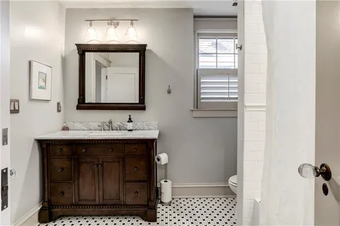 $810,000 | 3820 Campbell Street, Kansas City, MO 64109