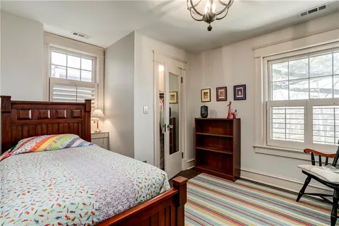 $810,000 | 3820 Campbell Street, Kansas City, MO 64109