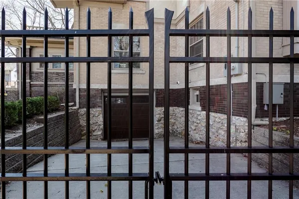 $810,000 | 3820 Campbell Street, Kansas City, MO 64109