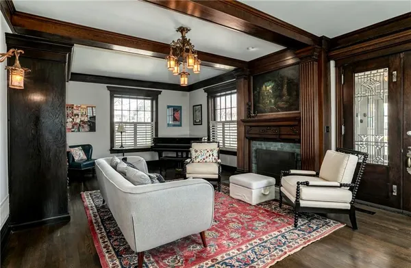 $810,000 | 3820 Campbell Street, Kansas City, MO 64109