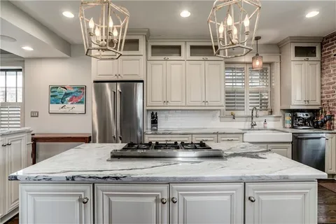 $795,000 | 3820 Campbell Street, Kansas City, MO 64109