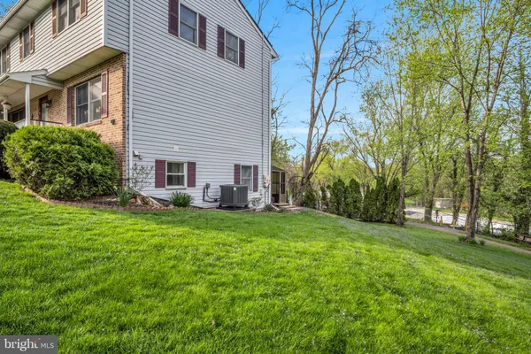 $445,000 | 336 Indian Creek Drive, Mechanicsburg, PA 17050