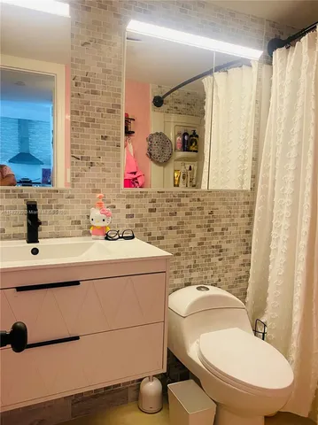 a view of outdoor space and city view