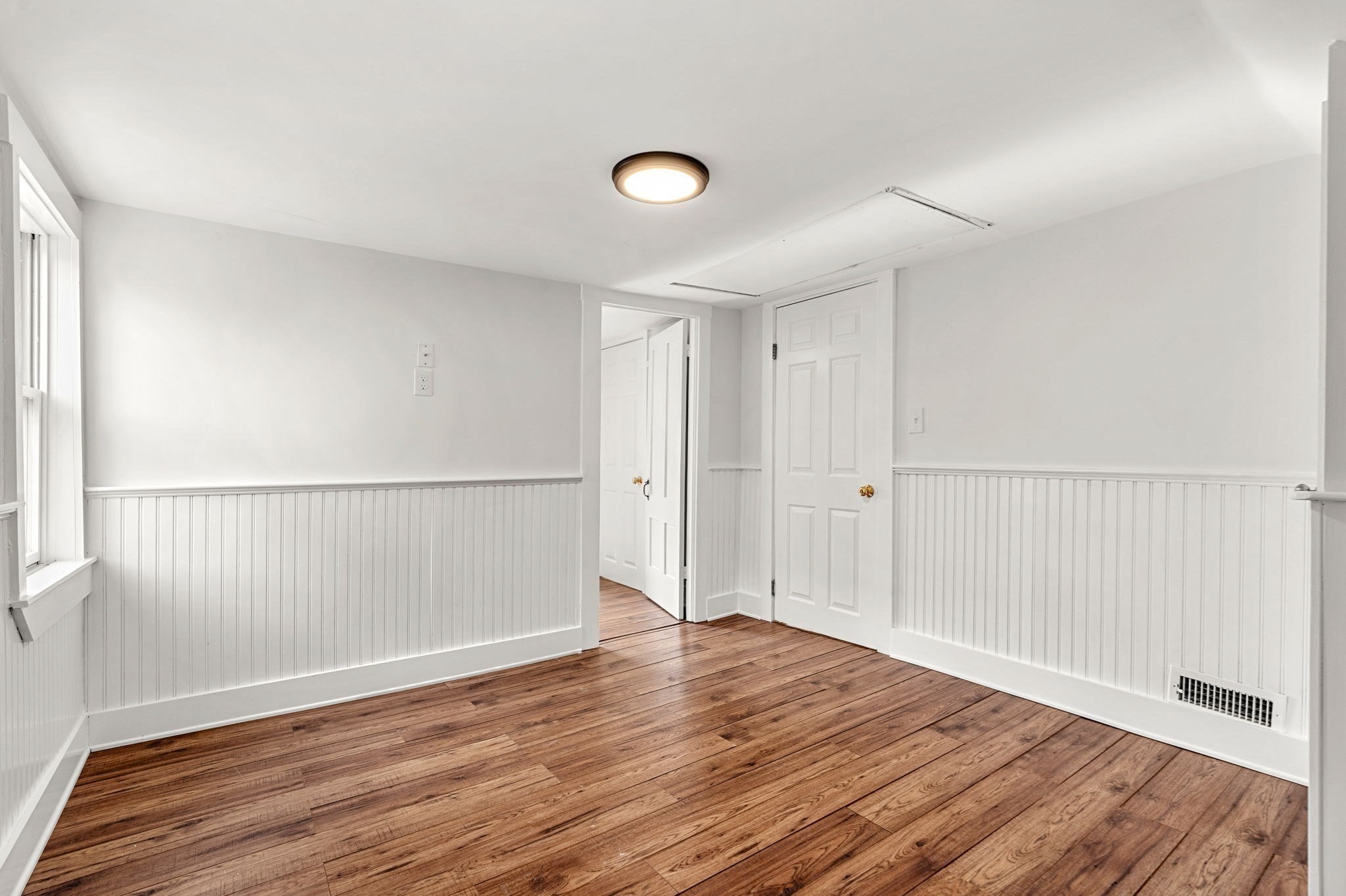 17 Cottage Street Marblehead, MA 01945 - Photo 18 of 27 Gallery Image 18